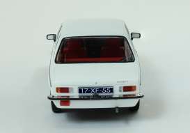 Opel  - 1977 white - 1:18 - Triple9 Collection - 1800120 - T9-1800120 | Toms Modelautos