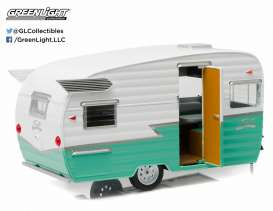 Shasta  - 1961 white/green - 1:24 - GreenLight - 18227 - gl18227 | Toms Modelautos