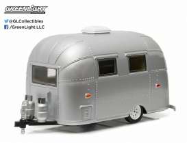 Airstream  - Bambi silver - 1:24 - GreenLight - 18224 - gl18224 | Toms Modelautos