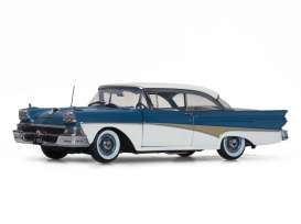 Ford  - 1958  - 1:18 - SunStar - 5283 - sun5283 | Toms Modelautos