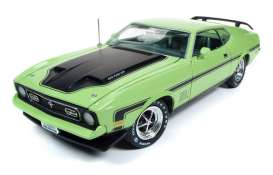 Ford  - Mustang Mach I 1956 green - 1:18 - Auto World - AMM1069 | Toms Modelautos