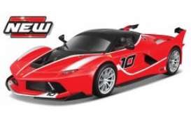 Ferrari  - 2015 red - 1:43 - Bburago - 36024r - bura36024r | Toms Modelautos