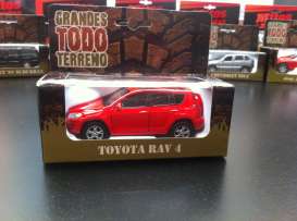 Toyota  - RAV4 red - 1:36 - Magazine Models - GTTrav4 - magGTTrav4 | Toms Modelautos