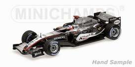 McLaren  - 2005 silver/black - 1:43 - Minichamps - 435050109 - mc435050109 | Toms Modelautos