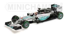 Mercedes Benz  - 2015 grey/black/green - 1:18 - Minichamps - 110150444 - mc110150444 | Toms Modelautos