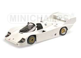 Porsche  - 1982 white - 1:18 - Minichamps - 155826600 - mc155826600 | Toms Modelautos