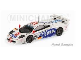 McLaren  - 1997 white/blue/red - 1:18 - Minichamps - 530133742 - mc530133742 | Toms Modelautos