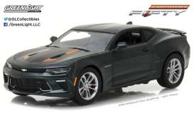 Chevrolet  - 2017 grey/orange - 1:24 - GreenLight - 18234 - gl18234 | Toms Modelautos