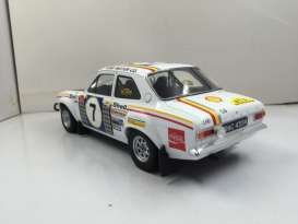 Ford  - 1972 white/black/yellow - 1:18 - Triple9 Collection - 1800132 - T9-1800132 | Toms Modelautos