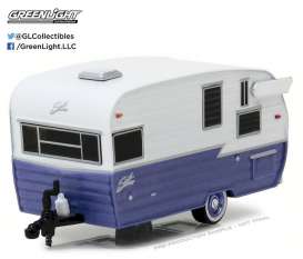 Shasta  - 2015 white/purple - 1:64 - GreenLight - 34010E - gl34010E | Toms Modelautos