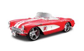 Chevrolet Corvette - 1957 red - 1:24 - Maisto - 31323r - mai31323r | Toms Modelautos