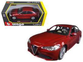 Alfa Romeo  - Giulia 2016 red - 1:24 - Bburago - 21080r - bura21080r | Toms Modelautos