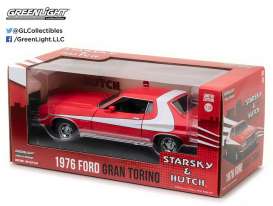 Ford  - Gran Torino *Starsky & Hutch* 1976 red/white - 1:24 - GreenLight - 84042 - gl84042 | Toms Modelautos