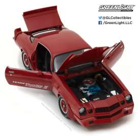 Chevrolet  - 1981 red - 1:18 - GreenLight - 12999 - gl12999 | Toms Modelautos