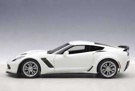 Chevrolet Corvette - 2014 white - 1:18 - AutoArt - 71261 - autoart71261 | Toms Modelautos