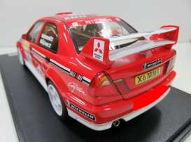 Mitsubishi  - red/white - 1:18 - One Model - one15c09-04 | Toms Modelautos