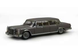 Mercedes Benz  - 1966 grey - 1:18 - SunStar - 2205 - sun2205 | Toms Modelautos