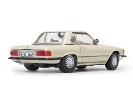 Mercedes Benz - 1977 ivory - 1:18 - SunStar - sun4667 | Tom's Modelauto's Mercedes Benz - 1977 ivory - 1:18 - SunStar - sun4667 | Tom's Modelauto's