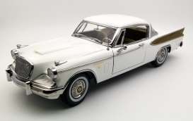 Studebaker - 1957 arctic white - 1:18 - SunStar - 6152 - sun6152 | Toms Modelautos Studebaker - 1957 arctic white - 1:18 - SunStar - 6152 - sun6152 | Toms Modelautos