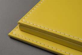 Accessoires diorama - leather yellow - 1:12 - Atlantic - 10097 - atl10097 | Toms Modelautos