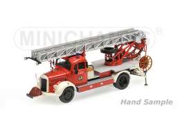 Mercedes Benz - 1:43 - Minichamps - mc439350081 | Tom's Modelauto's Mercedes Benz - 1:43 - Minichamps - mc439350081 | Tom's Modelauto's