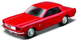 Ford - 1965 red - 1:43 - Maisto - mai93021r | Tom's Modelauto's Ford - 1965 red - 1:43 - Maisto - mai93021r | Tom's Modelauto's