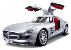 Mercedes Benz  - 2009 silver - 1:18 - Maisto - 36196s - mai36196s | Toms Modelautos