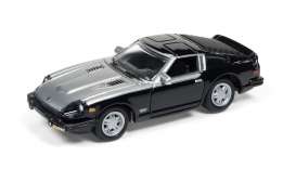 Datsun  - 1980 black/silver - 1:64 - Johnny Lightning - CG002B2 - JLCG002B2 | Toms Modelautos