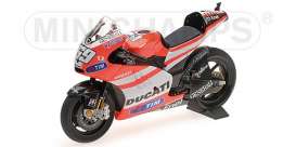 Ducati  - 2011 red/white - 1:12 - Minichamps - 122112069 - mc122112069 | Toms Modelautos