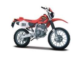 Honda  - red - 1:18 - Maisto - 335r - mai335r | Toms Modelautos