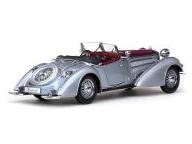 Horch  - 1939 silver/dark red - 1:18 - SunStar - 2402 - sun2402 | Toms Modelautos