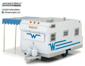 Winnebago  - white/blue - 1:24 - GreenLight - 18415B - gl18415B | Toms Modelautos