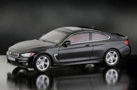 BMW  - saphire black - 1:43 - iScale - iscale430006SW | Toms Modelautos
