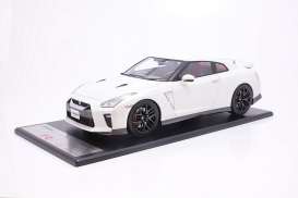 Nissan - 2017 white - 1:18 - Tarmac - Tarmac11w | Tom's Modelauto's Nissan - 2017 white - 1:18 - Tarmac - Tarmac11w | Tom's Modelauto's