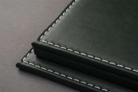 Accessoires diorama - leather green - 1:43 - Atlantic - 10130 - atl10130 | Toms Modelautos