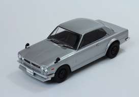 Nissan  - silver - 1:18 - Triple9 Collection - 1800180 - T9-1800180 | Toms Modelautos