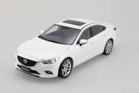 Mazda  - 6 Atenza LHD 2015 white - 1:18 - Faw - faw1004Cw | Toms Modelautos