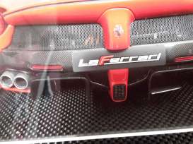 Ferrari  - 2013 red/black - 1:12 - MR Collection Models - MR-M5729 | Toms Modelautos