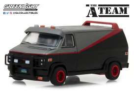 GMC  - Vandura A-Team van 1983 black/red/grey - 1:64 - GreenLight - 51160 - gl51160 | Toms Modelautos