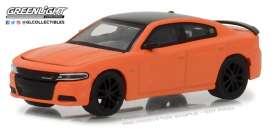 Dodge - 2017 go mango-orange - 1:64 - GreenLight - gl13210F | Tom's Modelauto's Dodge - 2017 go mango-orange - 1:64 - GreenLight - gl13210F | Tom's Modelauto's