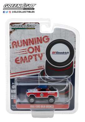 Ford  - Baja Bronco 1966 red/white - 1:64 - GreenLight - 41050C - gl41050C | Toms Modelautos