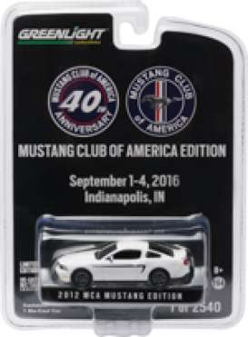 Chevrolet  - 2012 white/black - 1:64 - GreenLight - 51046 - gl51046 | Toms Modelautos