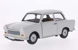 Trabant  - cream-light grey - 1:18 - SunStar - 4287 - sun4287 | Toms Modelautos
