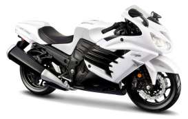 Kawasaki - 2012 white/black - 1:12 - Maisto - mai12028 | Tom's Modelauto's Kawasaki - 2012 white/black - 1:12 - Maisto - mai12028 | Tom's Modelauto's