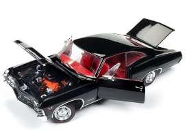 Chevrolet  - 1967 black - 1:18 - Auto World - AMM1129 | Toms Modelautos