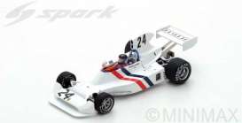 Hesketh  - 1974 white - 1:43 - Spark - S2241 - SpaS2241 | Toms Modelautos