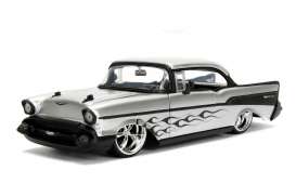 Chevrolet - Bel Air 1957 silver/black - 1:24 - Jada Toys - jada99965s | Tom's Modelauto's Chevrolet - Bel Air 1957 silver/black - 1:24 - Jada Toys - jada99965s | Tom's Modelauto's