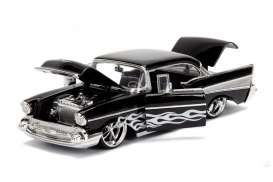 Chevrolet - Bel Air 1957 black/silver - 1:24 - Jada Toys - jada99965bk | Tom's Modelauto's Chevrolet - Bel Air 1957 black/silver - 1:24 - Jada Toys - jada99965bk | Tom's Modelauto's