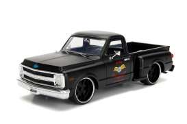 Chevrolet - C10 Stepside 1969 primer black - 1:24 - Jada Toys - 99397 - jada99397pbk | Tom's Modelauto's Chevrolet - C10 Stepside 1969 primer black - 1:24 - Jada Toys - 99397 - jada99397pbk | Tom's Modelauto's