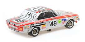 BMW  - 2800 1972 silver/orange - 1:18 - Minichamps - 155722749 - mc155722749 | Toms Modelautos